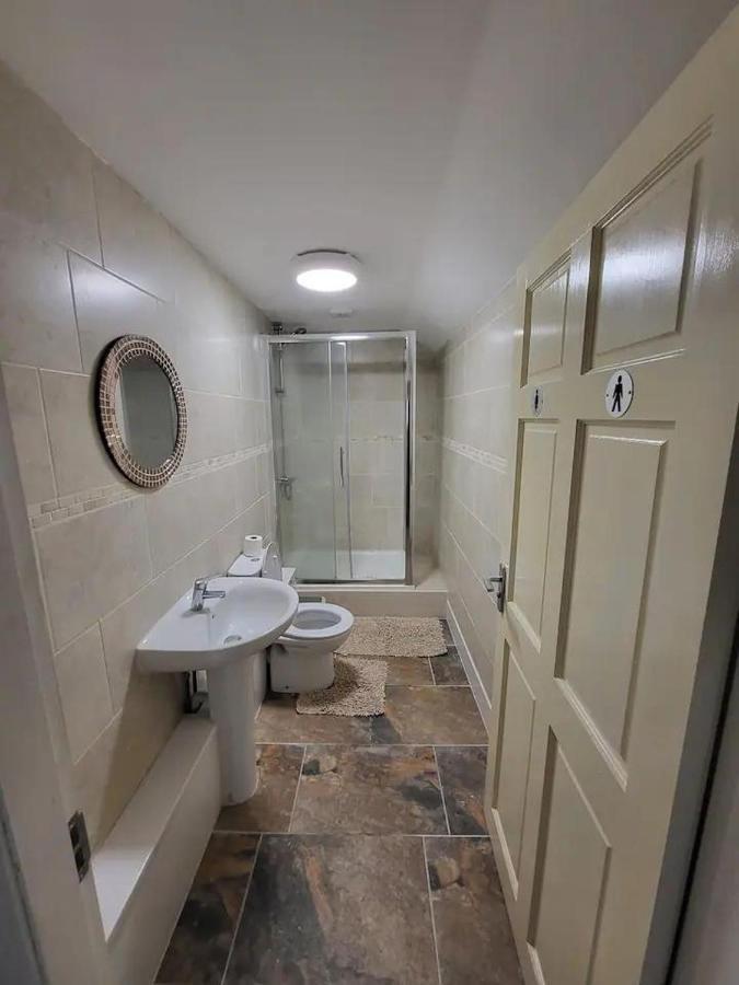 The Dublin Packet - Single Room 2 Holyhead Exterior photo